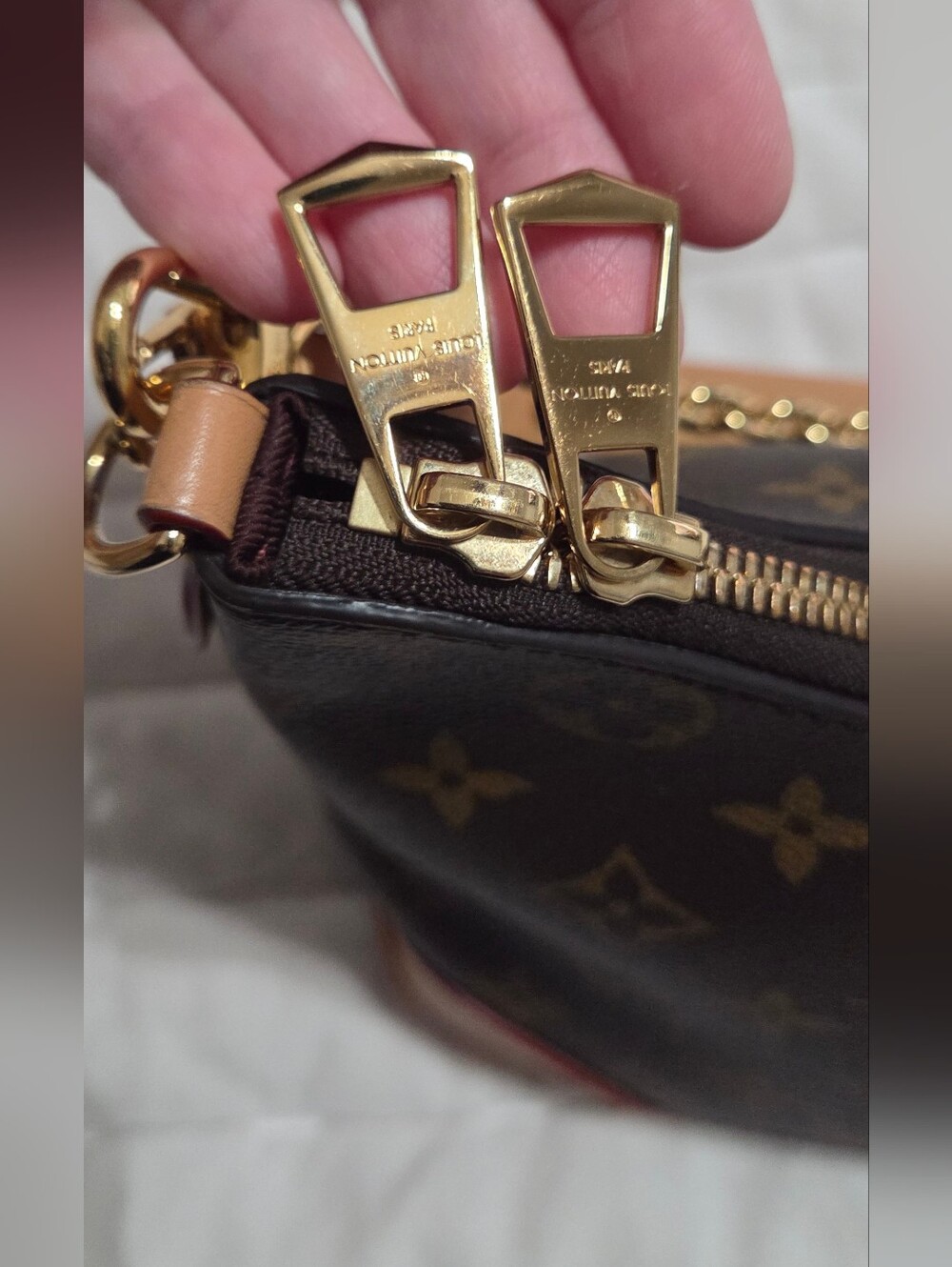 Louis Vuitton Boulogne PM - Picture 15 of 16